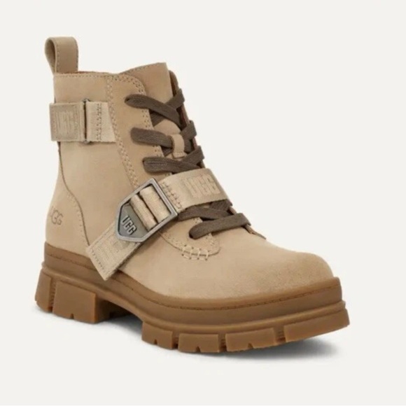 UGG Ashton Lace Up Boots - Picture 2 of 7